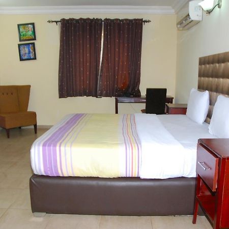 Knightsbridge Hotel Ikeja Kültér fotó